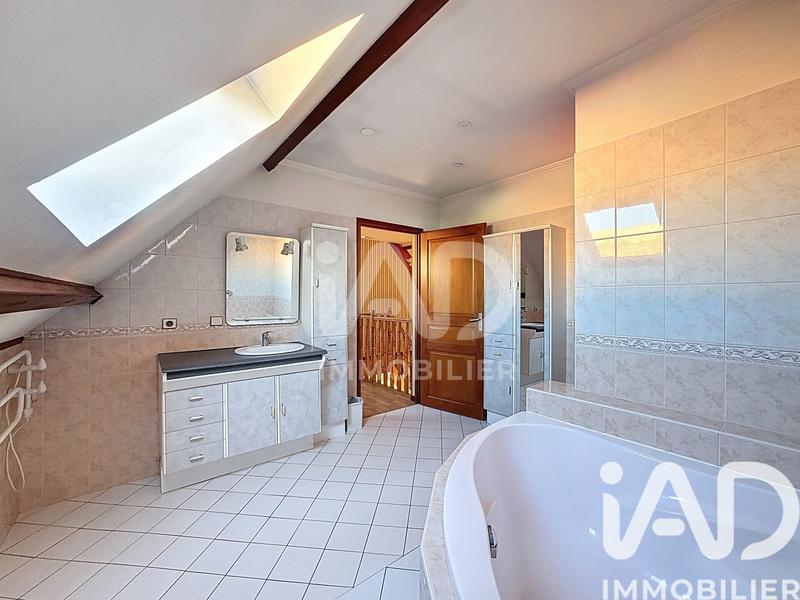 Maison - 97 m² - 4 pièces