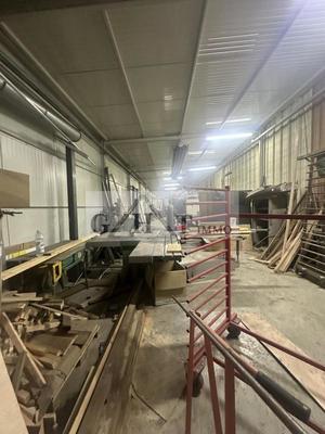 Entrepôt - 1 400 m²