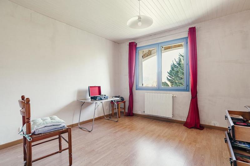 Maison traditionnelle - 146 m² - 6 pièces