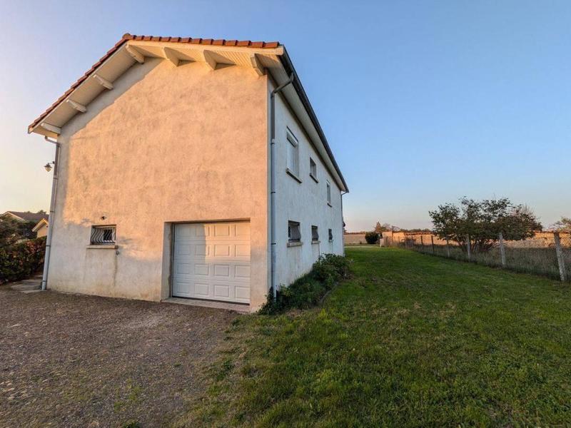 Maison - 93 m² - 4 pièces