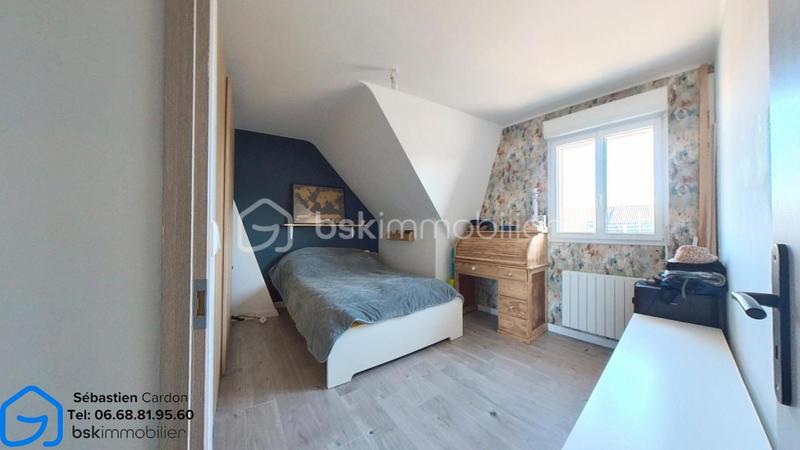 Maison traditionnelle - 96 m² - 6 pièces