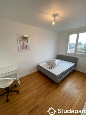 Chambre - 10 m² - 1 pièce