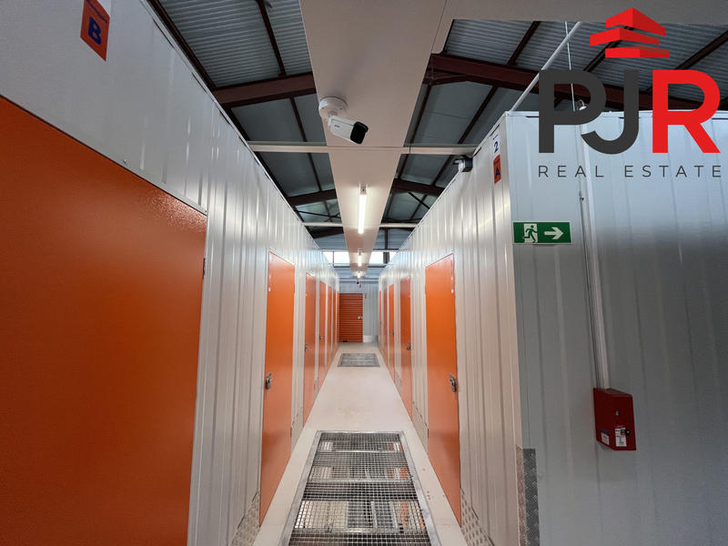 Local d'activités - 1 375 m²