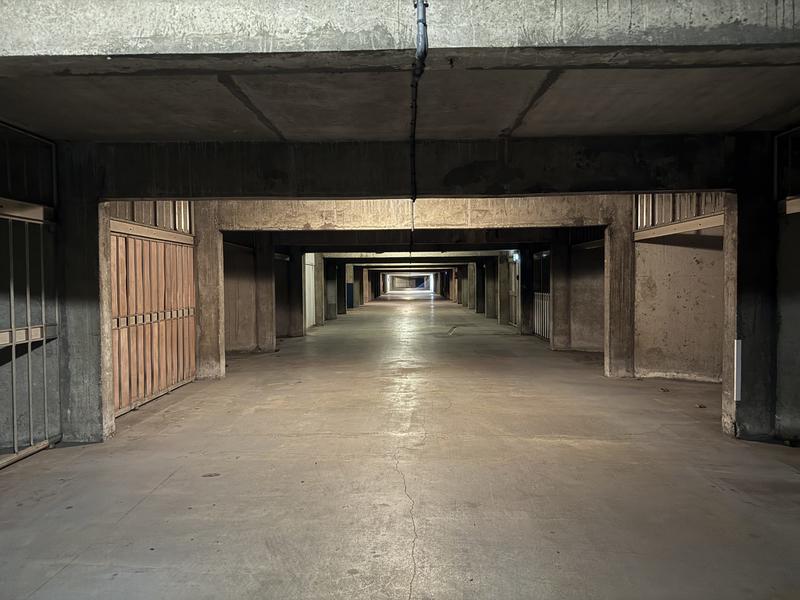 Parking / Garage - 11 m²