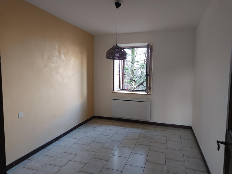 Propriété - 330 m² - 14 pièces