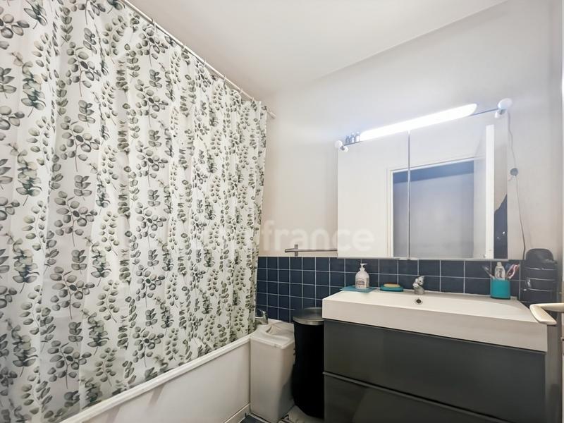 Appartement - 90 m² - 4 pièces