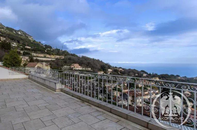 Appartement - 300 m² - 8 pièces