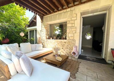 Maison - 260 m² - 8 pièces