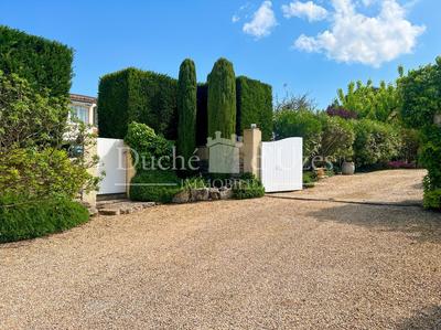 Maison - 166 m² - 5 pièces