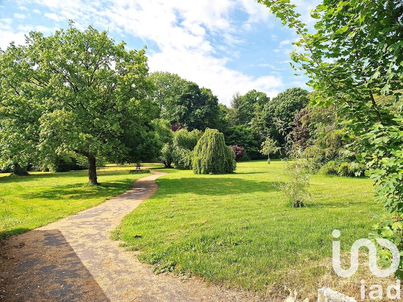 Château - 677 m² - 21 pièces