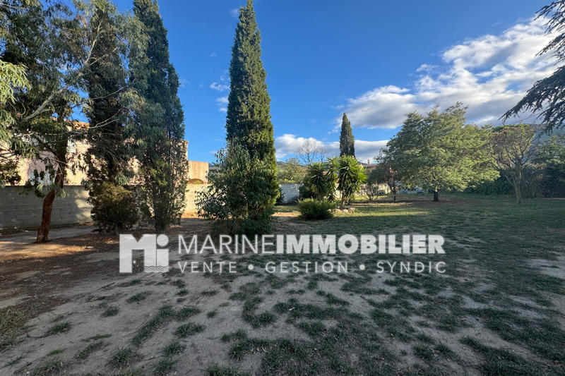 Terrain - 1 071 m²