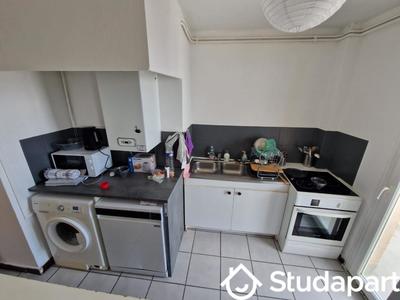 Chambre - 12 m² - 1 pièce