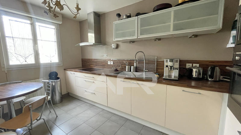 Maison - 130 m² - 6 pièces