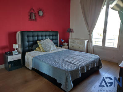 Appartement - 85 m² - 3 pièces