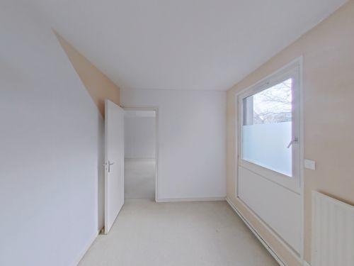 Local commercial - 84 m² - 4 pièces