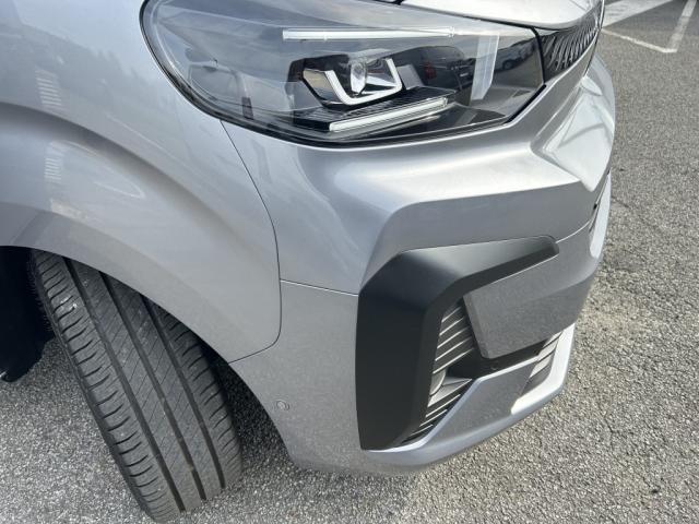 Citroën Jumpy Cabine Approfondie 30825.00 Ht - Xl Long Bluehdi 180 Ch Eat8 6 Sieges Look Led Gris Expert