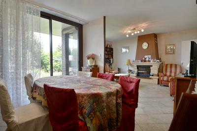 Maison - 96 m² - 5 pièces