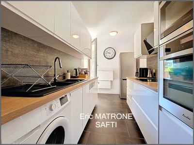 Appartement - 80 m² - 4 pièces