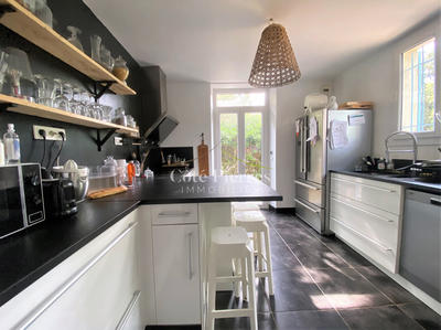 Maison - 168 m² - 8 pièces