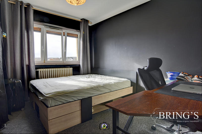 Maison - 100 m² - 6 pièces