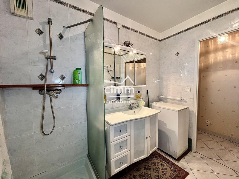 Appartement - 82 m² - 4 pièces