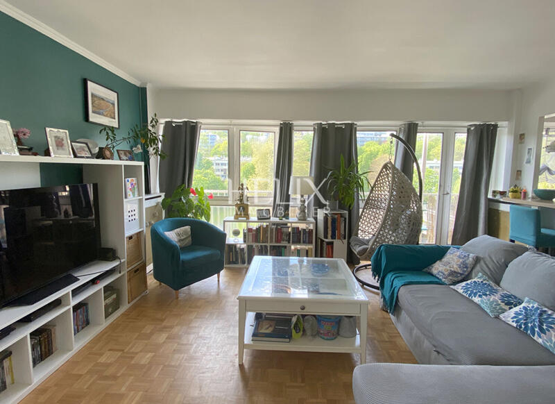 Appartement - 90 m² - 5 pièces