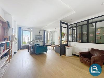 Appartement - 97 m² - 4 pièces