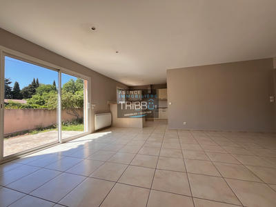 Villa - 101 m² - 4 pièces