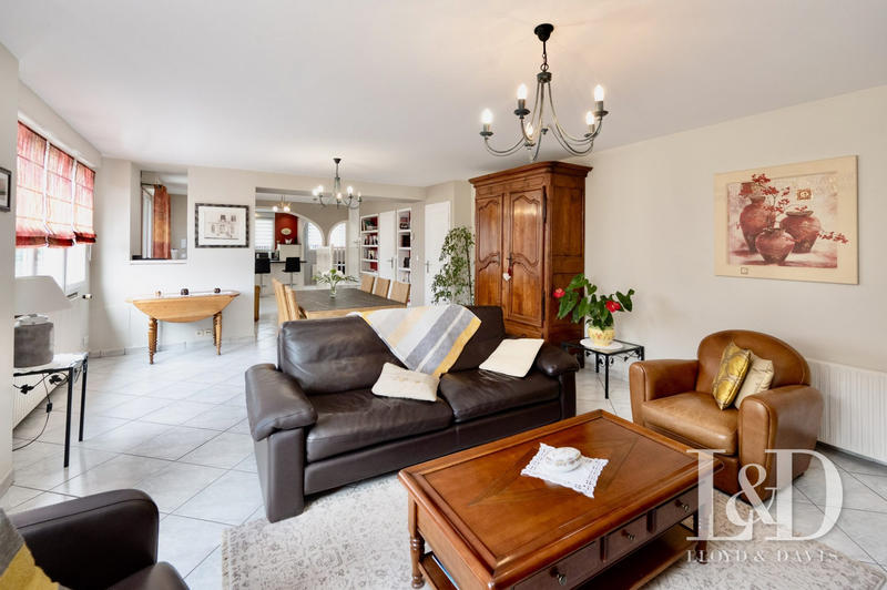 Maison ancienne - 205 m² - 7 pièces