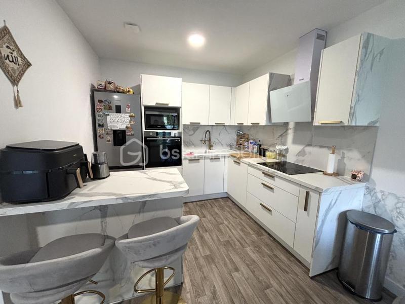 Maison - 104 m² - 6 pièces