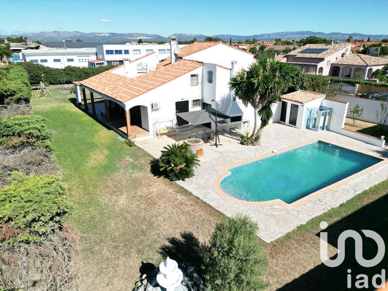 Maison - 321 m² - 9 pièces