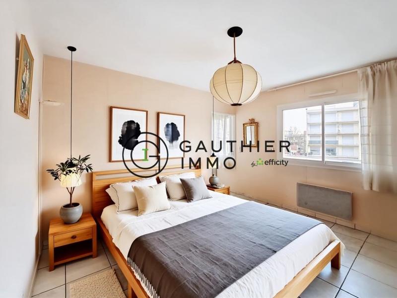 Appartement - 100 m² - 3 pièces