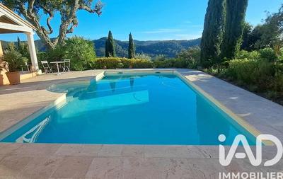 Maison - 153 m² - 5 pièces