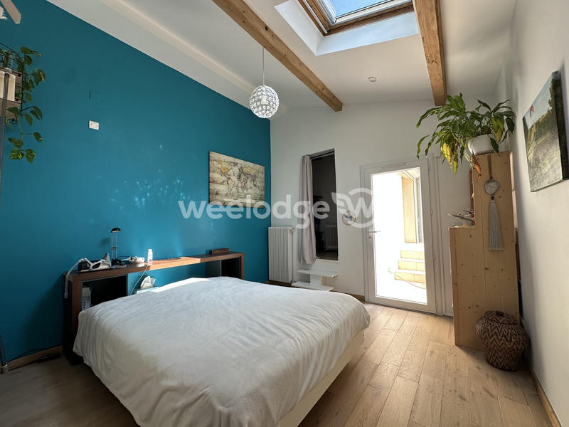 Maison - 227 m² - 7 pièces