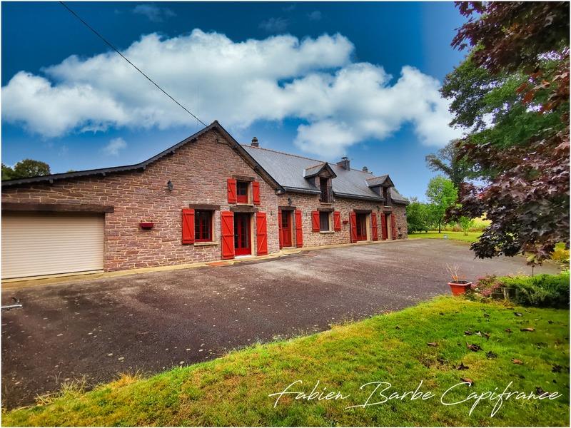 Maison - 170 m² - 8 pièces