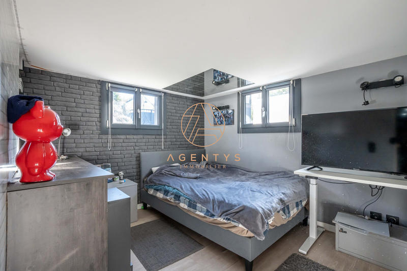 Maison - 150 m² - 6 pièces