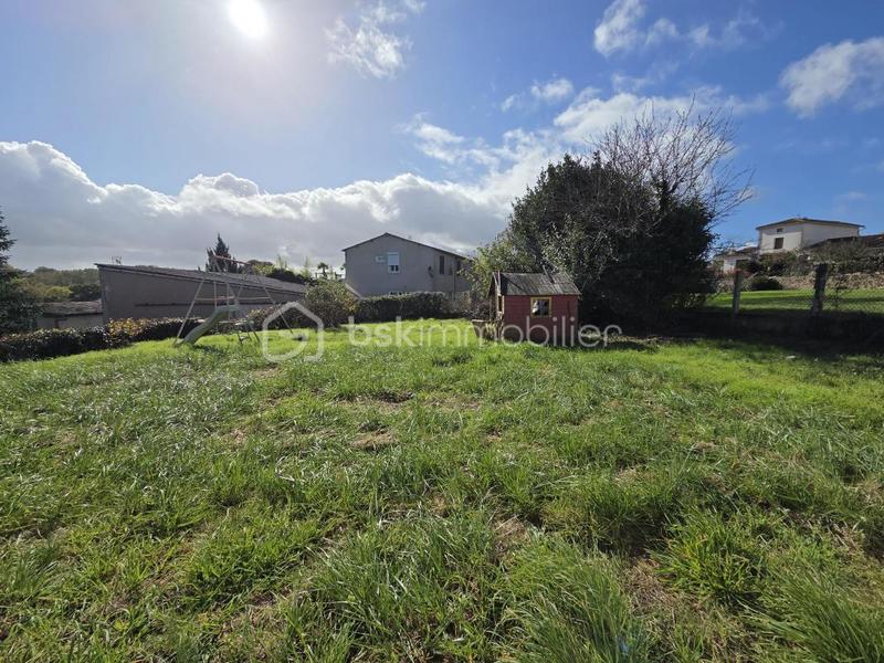 Maison - 77 m² - 5 pièces