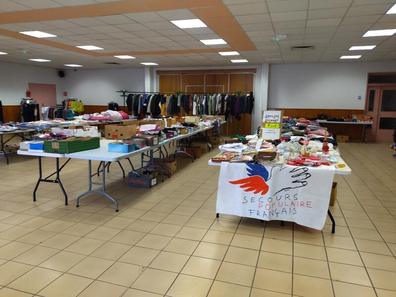 Braderie du comité du secours populaire des électriciens et gaziers