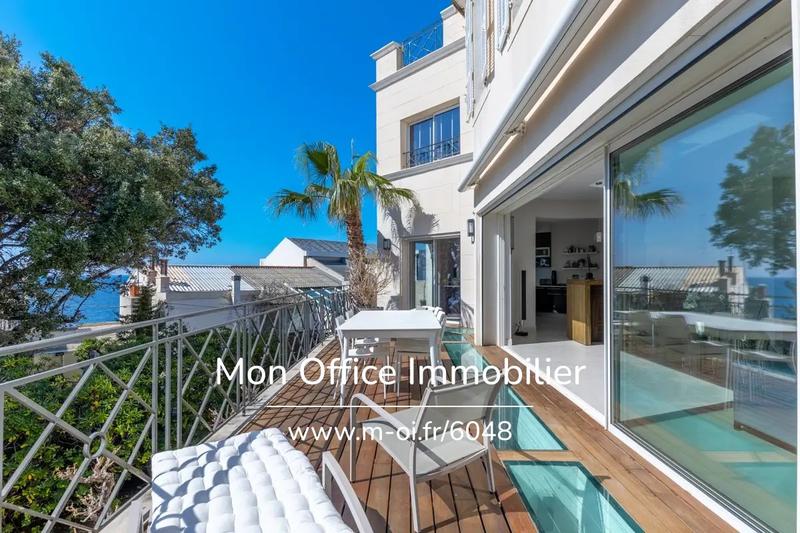 Maison bourgeoise - 401 m² - 8 pièces