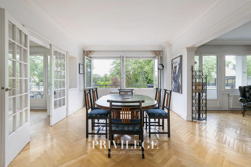 Appartement - 163 m² - 6 pièces