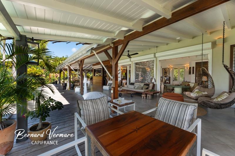 Demeure - 196 m² - 8 pièces