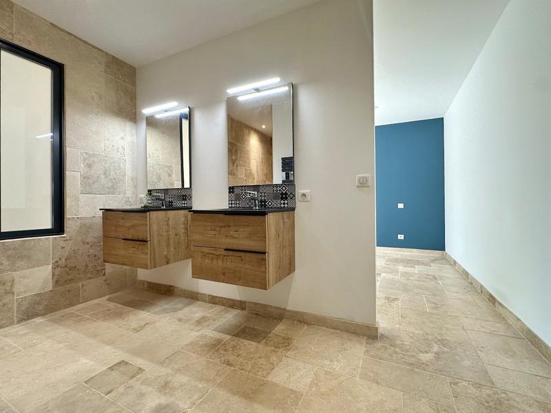 Maison - 160 m² - 5 pièces