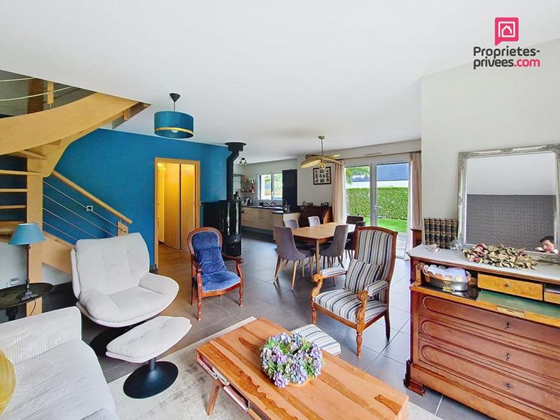 Maison - 110 m² - 6 pièces