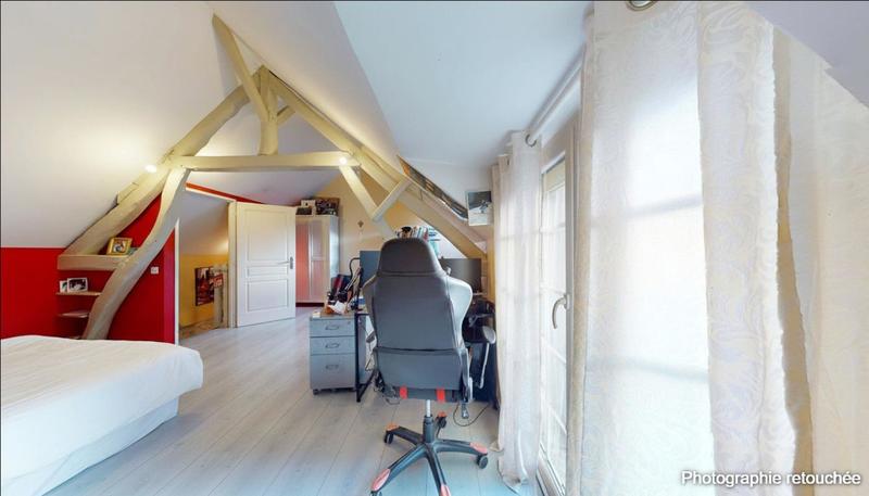 Propriété - 215 m² - 8 pièces