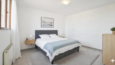 Appartement - 160 m² - 1 pièce