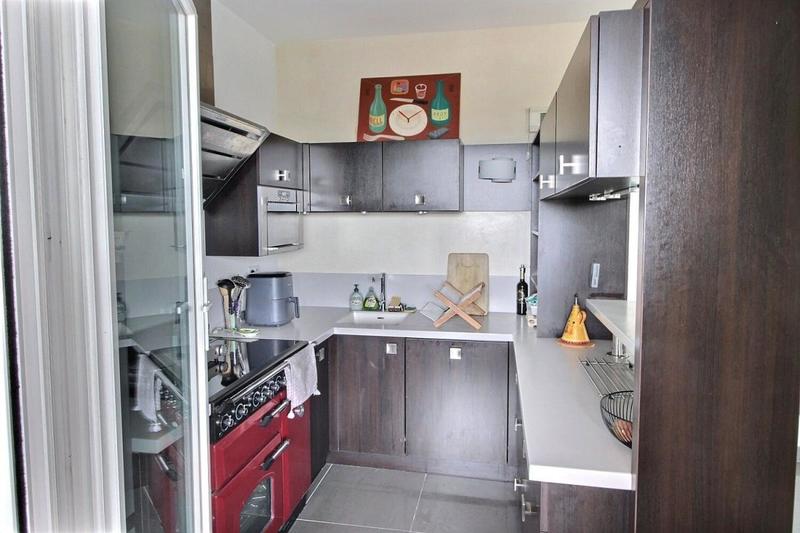 Appartement - 99 m² - 4 pièces