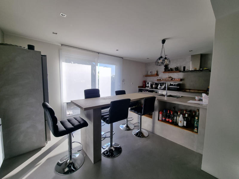 Maison - 169 m² - 6 pièces