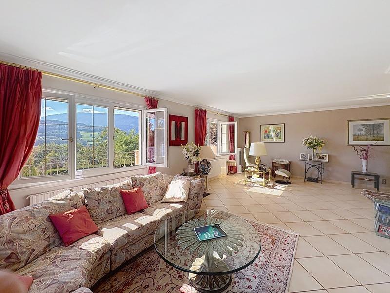 Villa - 196 m² - 7 pièces