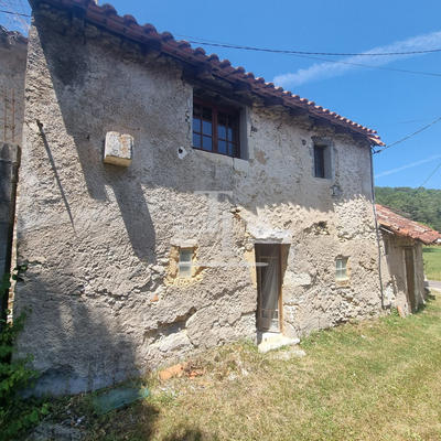 Maison - 95 m² - 6 pièces