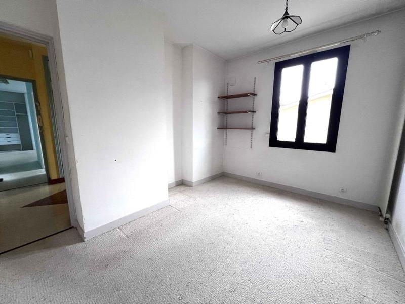 Maison - 180 m² - 5 pièces